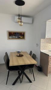 Зображення з фотогалереї помешкання Your own home у місті Peshkopi