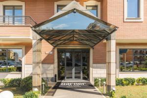 Exteriér nebo vchod ubytování Garner Hotel Rome Aurelia by IHG