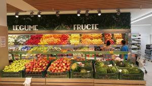 Supermarket nebo jiné obchody v  apartmánu nebo okolí