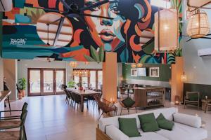 Un lugar para sentarse en The Freedom Hotel
