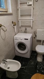 Ein Badezimmer in der Unterkunft Rustic Home Maslenica