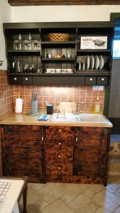 Küche/Küchenzeile in der Unterkunft Rustic Home Maslenica