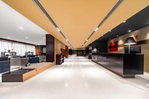 Lobby/Rezeption in der Unterkunft Eurostars Lisboa Parque