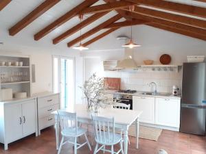 Kuchyň nebo kuchyňský kout v ubytování Casa Carlena + 2 fotografie