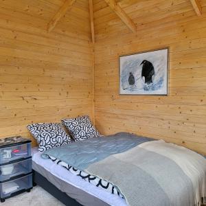 Postel nebo postele na pokoji v ubytování Johanna 's have