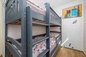 Łóżko lub łóżka w pokoju w obiekcie Holiday house Depope