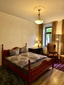 Postel nebo postele na pokoji v ubytování Privatzimmer in 4 Zimmer EG Wohnung in Altchemnitz