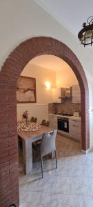 A kitchen or kitchenette at Dimora San Gabriele