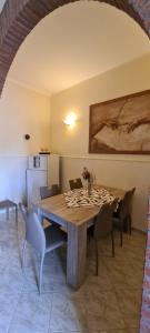 A kitchen or kitchenette at Dimora San Gabriele Még 16 kép