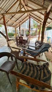 Area soggiorno di The Beach House , Nilaveli , Trincomalee