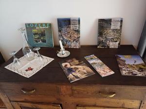Fotografie z fotogalerie ubytování Ma chambre en Lozère, independante & patio "Tata Gene" v destinaci Ispagnac