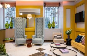 Posezení v ubytování Leonardo Boutique Hotel Rome Monti