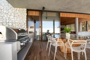 Χώρος καθιστικού στο Casa em Condomínio Beira mar para 12 pessoas