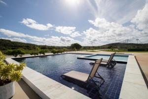 Casa De Campo Com Rio Privativo内部或周边的泳池