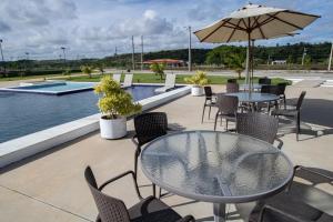 Casa De Campo Com Rio Privativo内部或周边的泳池