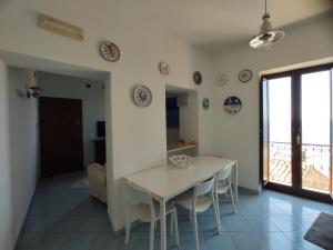 Fotografia z galérie ubytovania Seaview apartments Stella Maris Agropoli v destinácii Agropoli
