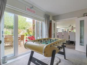 Fotografie z fotogalerie ubytování Pass the Keys Luxury Villa with Hot Tub - 5 minutes to Legoland v destinaci Windsor