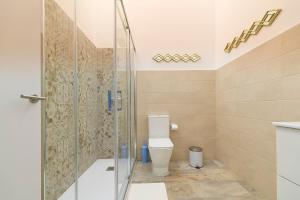 Koupelna v ubytování Estrella Super Nova + 32 fotografií