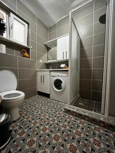 Koupelna v ubytování Taksim Apartment