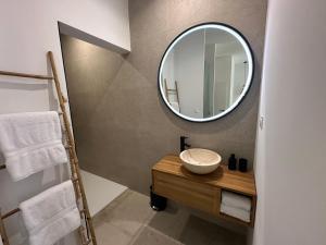 艾格-莫尔特27 côté remparts的相册照片 更多118张照片