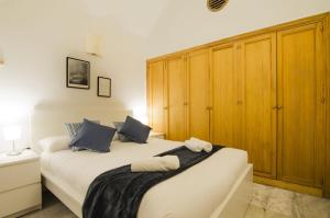 Łóżko lub łóżka w pokoju w obiekcie Apartment Fresa, 3