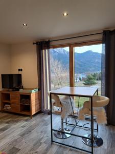 Nespecifikovaný výhled na hory nebo výhled na hory při pohledu z apartmánu