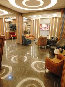 A seating area at Vizyon Park Otel