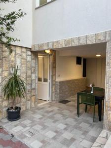 Φωτογραφία από το άλμπουμ του Apartmani Karlo σε Zivogosce