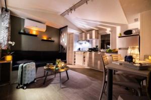 Køkken eller tekøkken på Camping 4 étoiles - Parc aquatique - ccaffga