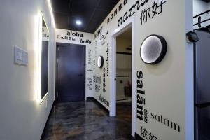Imagine din galeria proprietății New Loft 5 min Shadyside or East Liberty Sleeps 4 în Pittsburgh