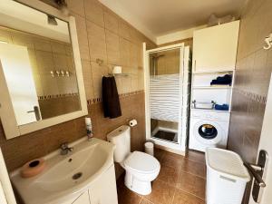 A bathroom at Luminoso apart Mareverde