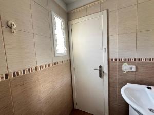 A bathroom at Luminoso apart Mareverde