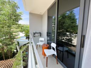 Μπαλκόνι ή βεράντα στο Layan Green Residence by ShowProperty