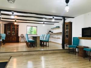 TV a/nebo společenská místnost v ubytování Guest House La TaTa