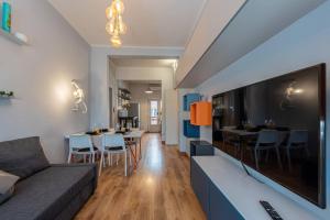 TV a/nebo společenská místnost v ubytování OTR apartment, Alba