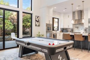 Gallery image of Perch - Bellevue Splendor in Bellevue
