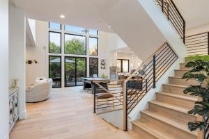 Gallery image of Perch - Bellevue Splendor in Bellevue +68 photos