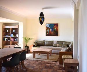 Setusvæði á Luxurious apartment at top location with fantastic mountain view