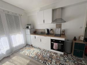 Kuchyň nebo kuchyňský kout v ubytování Loni + 2 fotografie