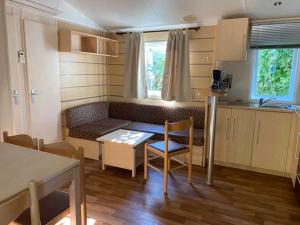 Eldhús eða eldhúskrókur á Camping 2 étoiles - ccbabhg