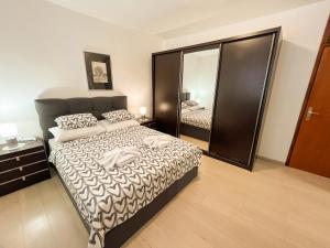 Ένα ή περισσότερα κρεβάτια σε δωμάτιο στο Apartment Trsina