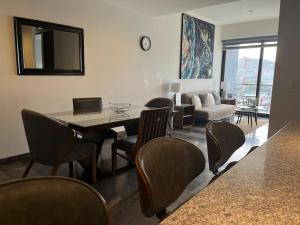 Zona de estar de Luxury, security, infinity pool, view, centric