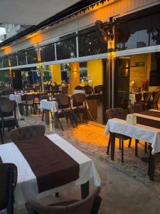 Εστιατόριο ή άλλο μέρος για φαγητό στο Meltem otel