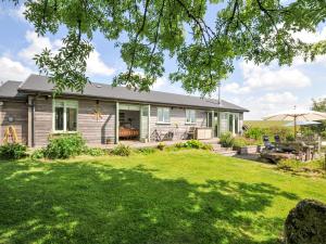 Aed väljaspool majutusasutust Smugglers