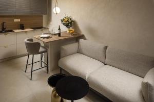 Η κουζίνα ή μικρή κουζίνα στο Villa Maja Aurelia in the centre-Romantic studio