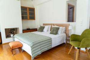 Postel nebo postele na pokoji v ubytování Zenmar - Modern Residence in the heart of Zante town