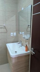 Koupelna v ubytování 1 Room Apartment-Green View 8