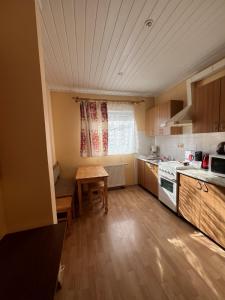 Dapur atau dapur kecil di Cozy Maumedziu apartment +11 gambar
