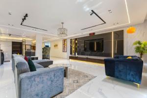 Istumisnurk majutusasutuses WATERFRONT 3BR APT W/FREE PARKIN WiFi NETFLIX POOL