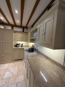 Фотография из галереи Thatchers Barn в Диссе